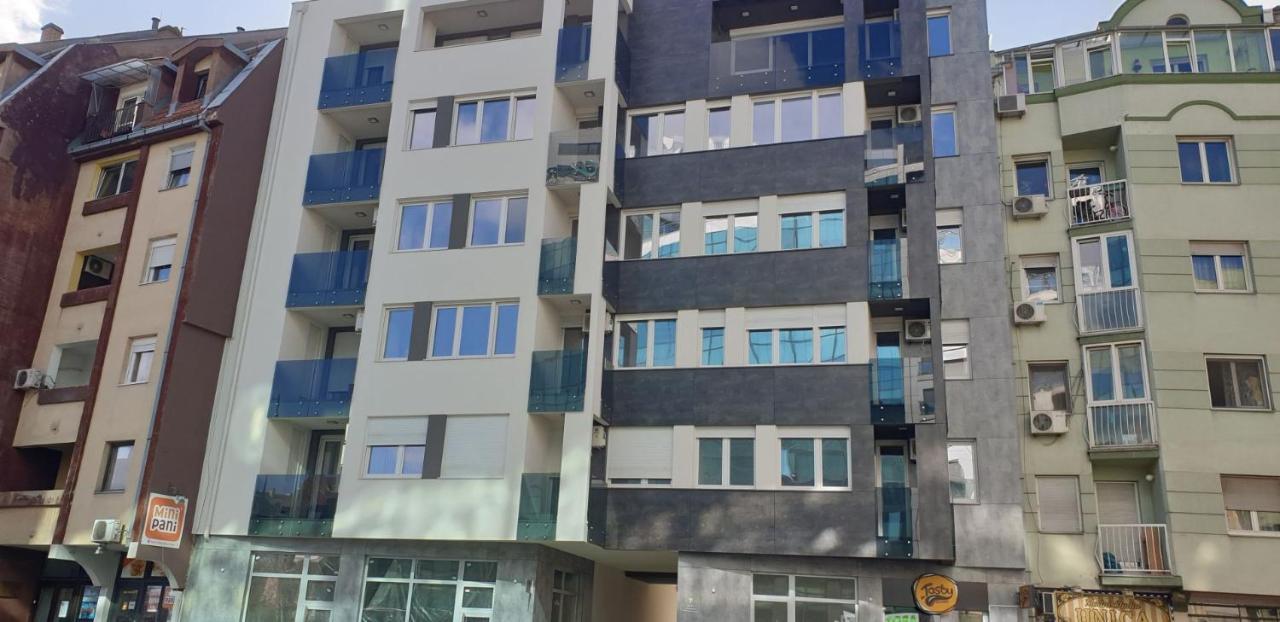 Arena Big Luxury Apartments نوفي ساد المظهر الخارجي الصورة