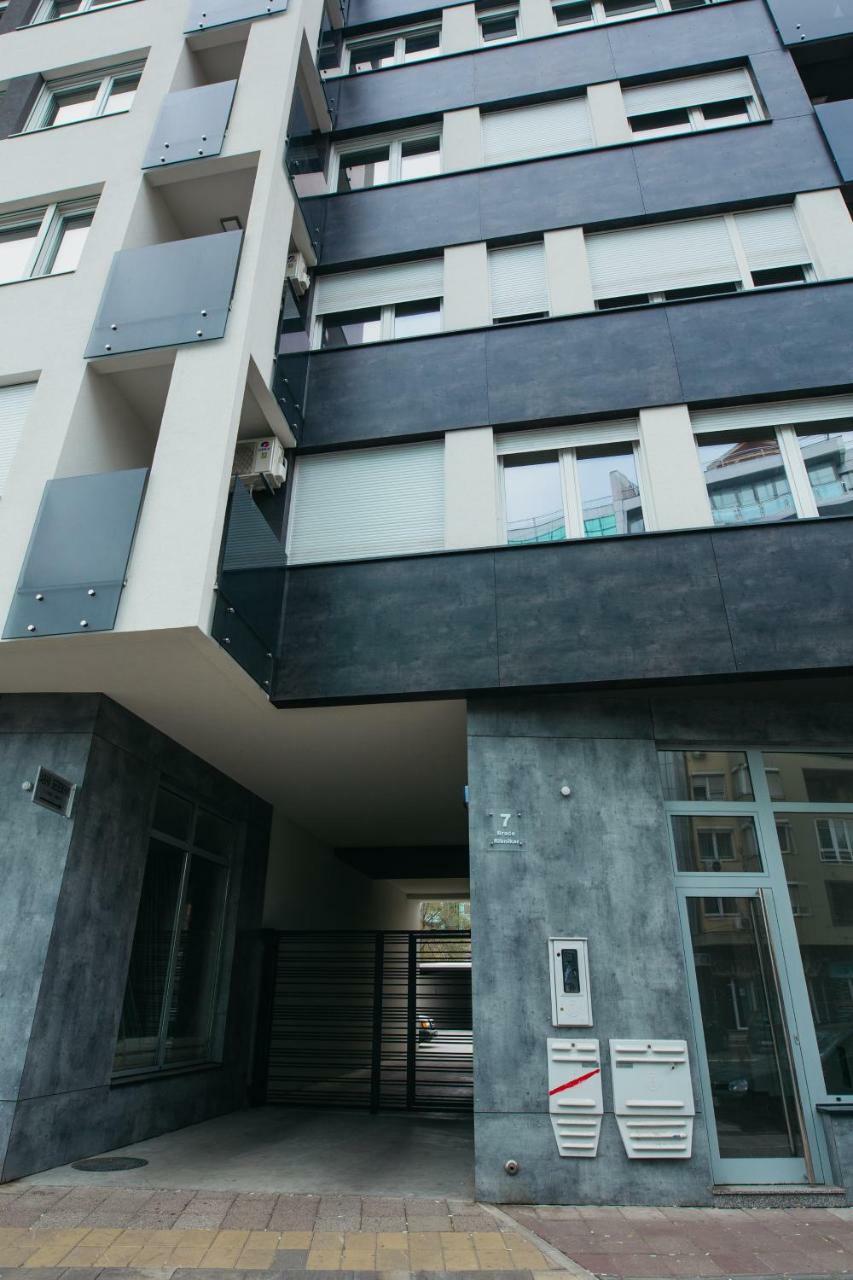 Arena Big Luxury Apartments نوفي ساد المظهر الخارجي الصورة